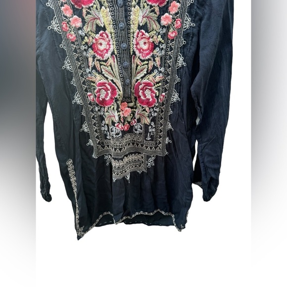 Johnny Was Meadow Tunic Blouse Embroidered Top size XS - Picture 4 of 6
